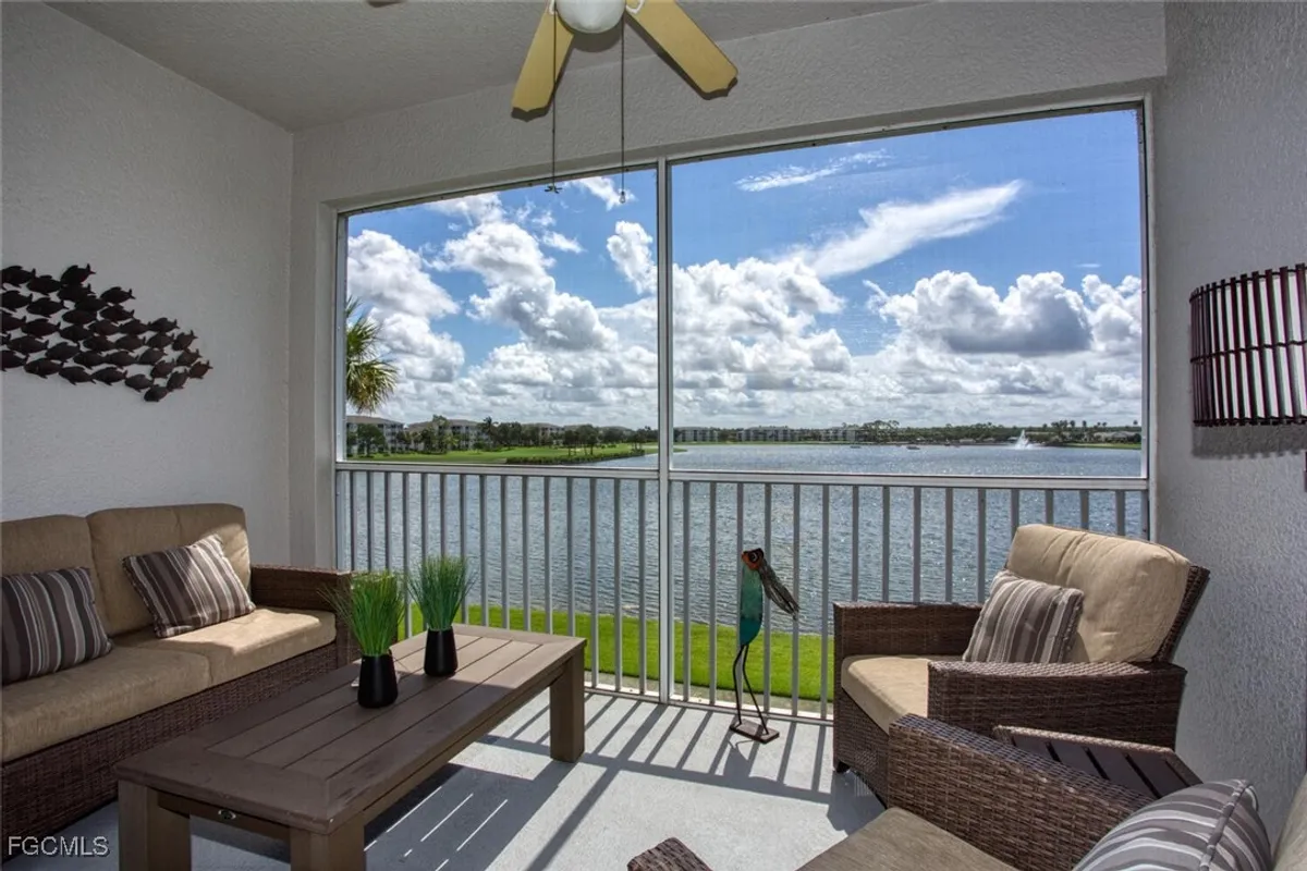 Property Slideshow image 1 of 22 | 10371 butterfly palm dr 834, Fort Myers, FL, 33966