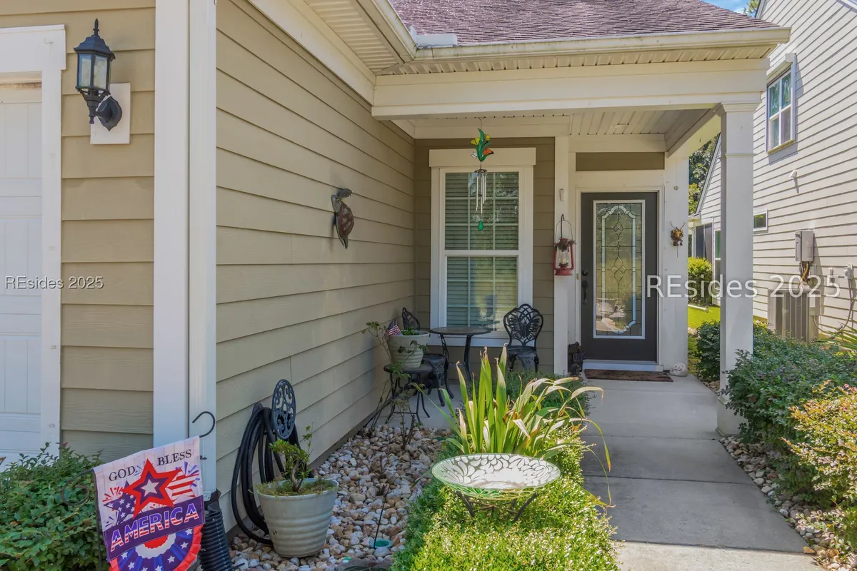 Property Slideshow image 1 of 23 | 320 gleneagle ct, Okatie, SC, 29909