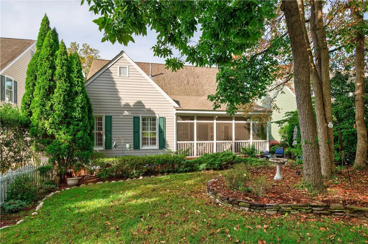 Property Slideshow image 1 of 35 | 174 highland, Williamsburg, VA, 23188