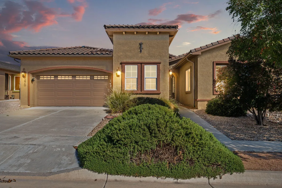 Property Slideshow image 1 of 42 | 370 zuni river cir, Los Lunas, NM, 87031