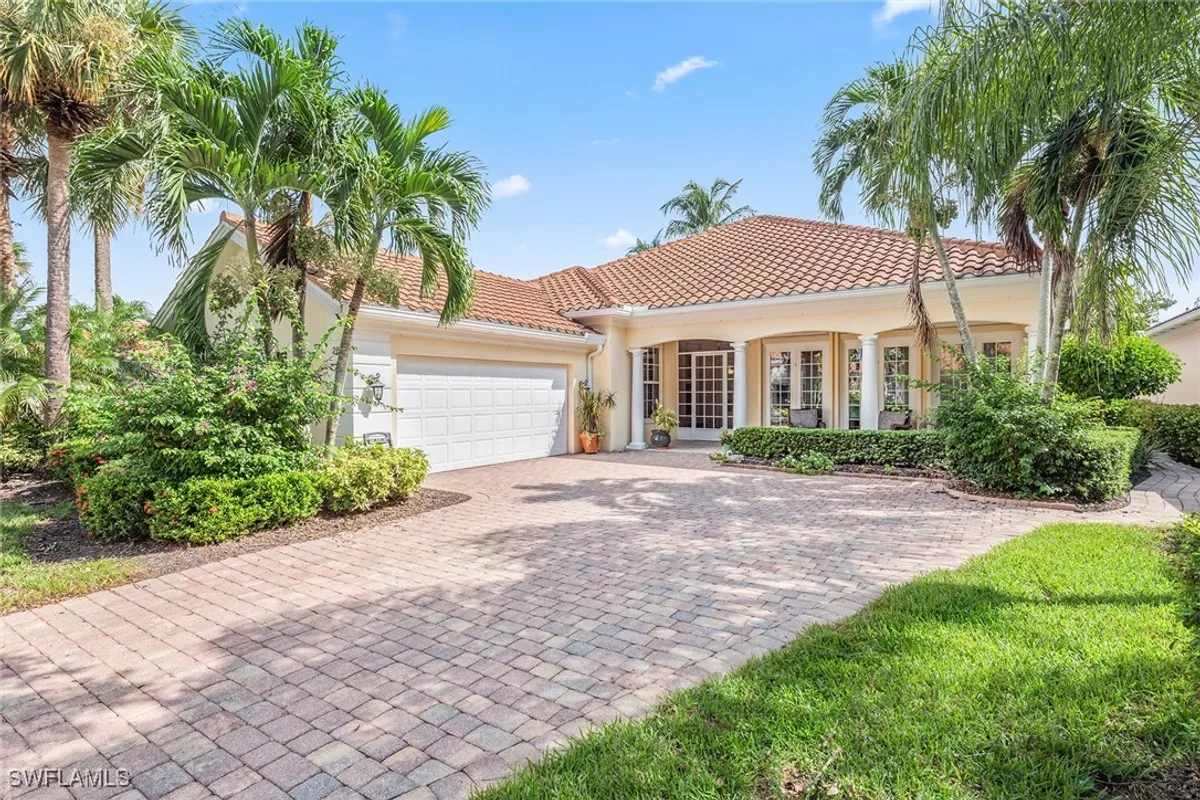 Property Slideshow image 1 of 32 | 2881 hatteras way, Naples, FL, 34119