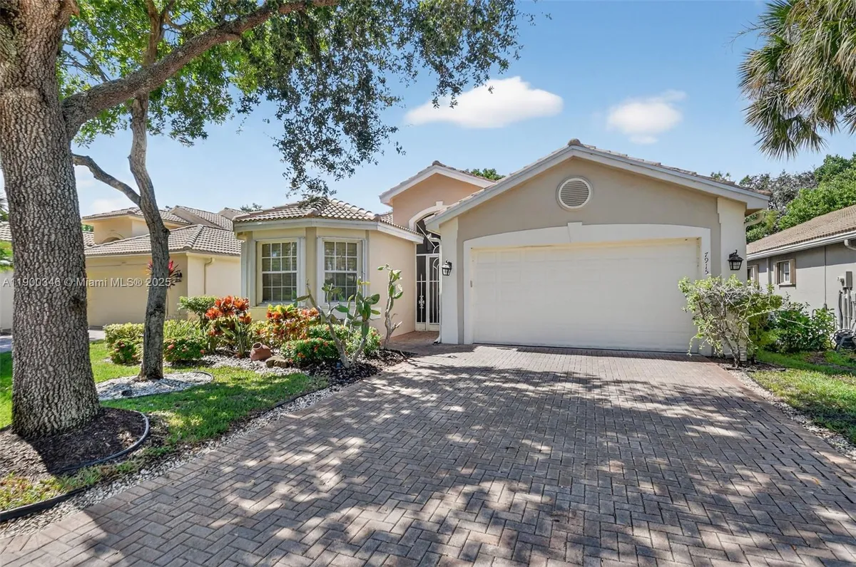Property Slideshow image 1 of 86 | 7915 sundial harbor pt, Lake Worth, FL, 33467