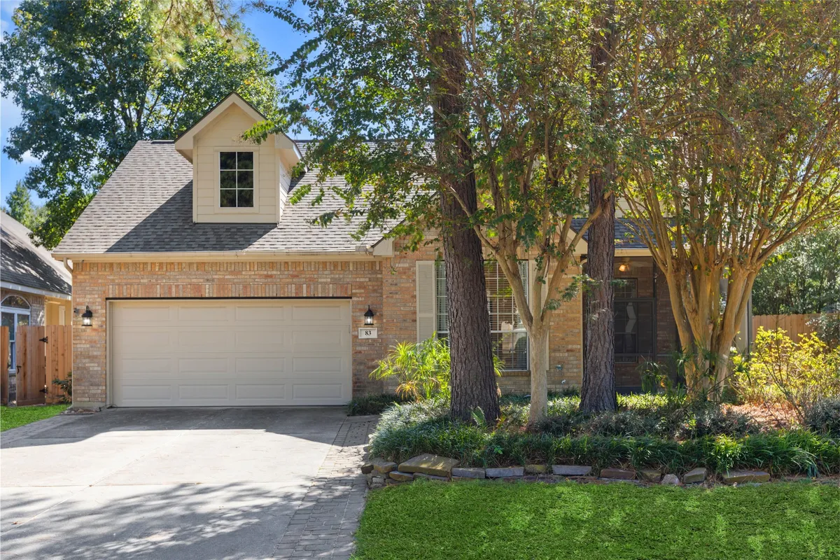 Property Slideshow image 1 of 32 | 83 robindale cir, Conroe, TX, 77384