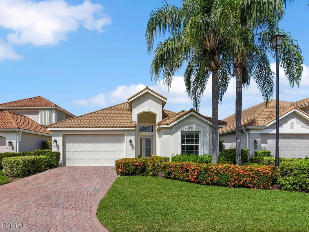 Property Slideshow image 1 of 50 | 9216 independence way, Fort Myers, FL, 33913
