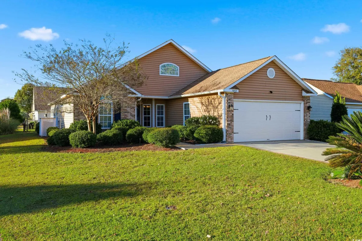 Property Slideshow image 1 of 40 | 7052 blade beak ln, Myrtle Beach, SC, 29588