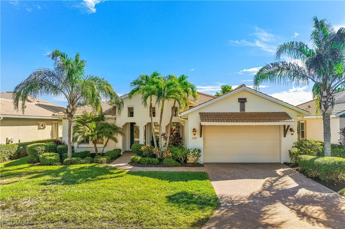 Property Slideshow image 1 of 38 | 10507 azzurra dr, Fort Myers, FL, 33913