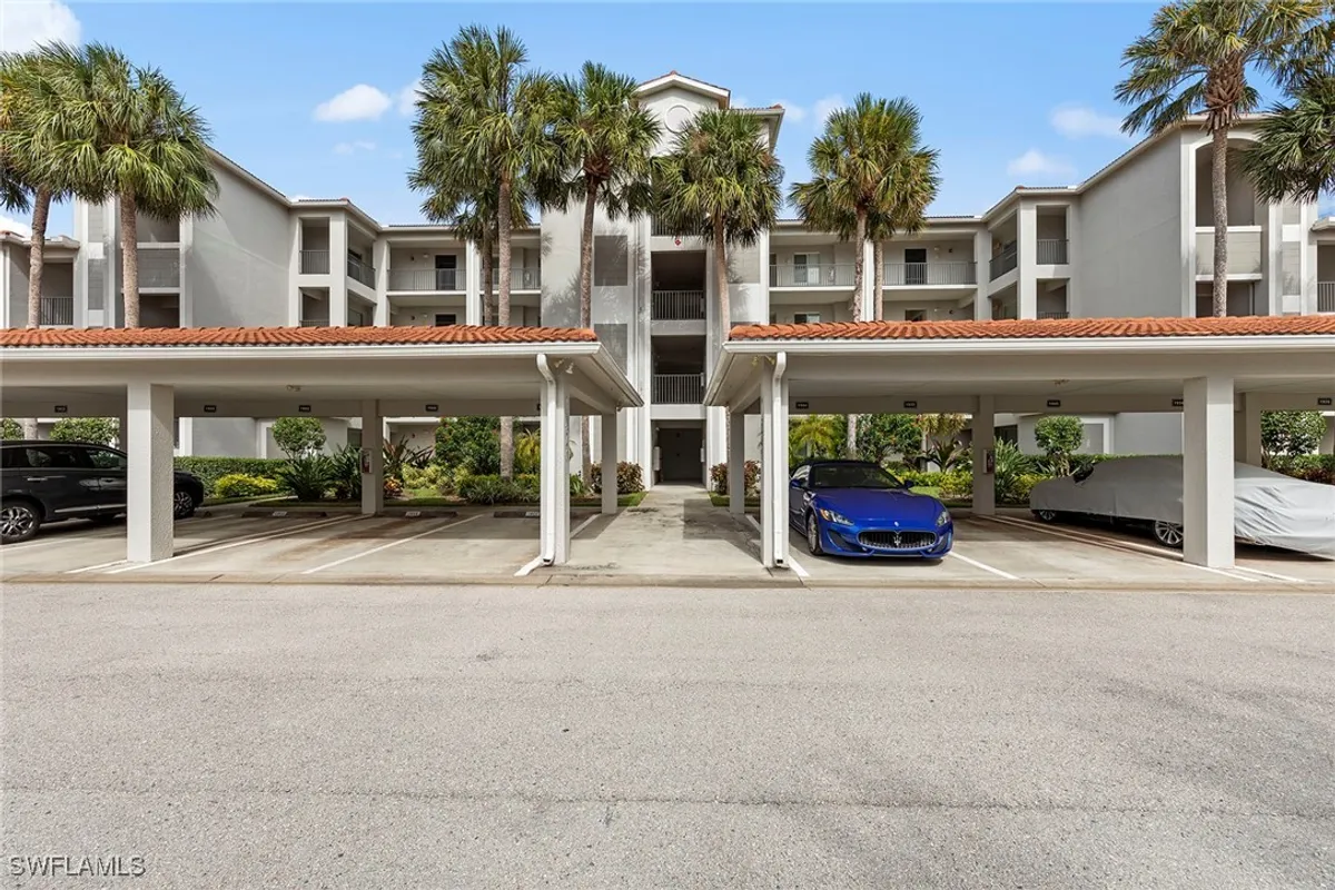 Property Slideshow image 1 of 11 | 10341 heritage bay blvd 1915, Naples, FL, 34120