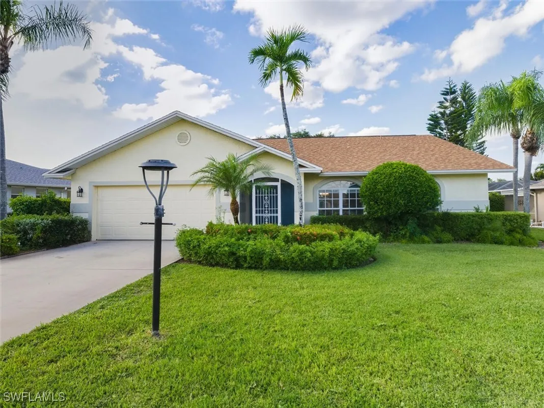 Property Slideshow image 1 of 36 | 121 estelle dr, Naples, FL, 34112