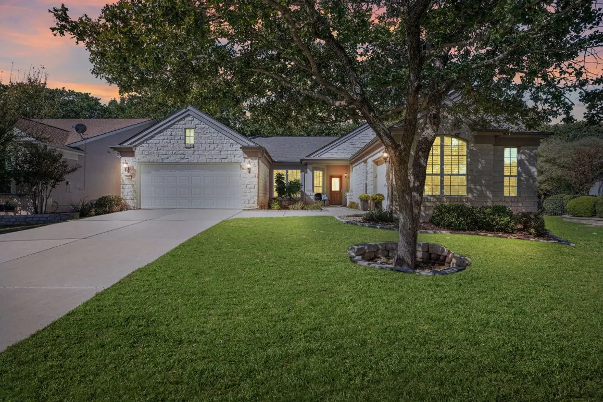 Property Slideshow image 1 of 34 | 207 cider orchard cv, Georgetown, TX, 78633