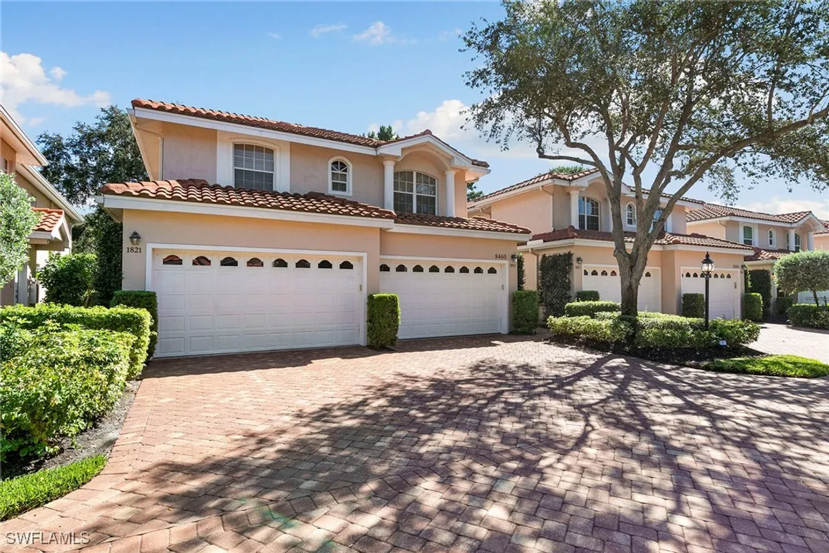Property Slideshow image 1 of 50 | 8460 abbington cir 1811, Naples, FL, 34108