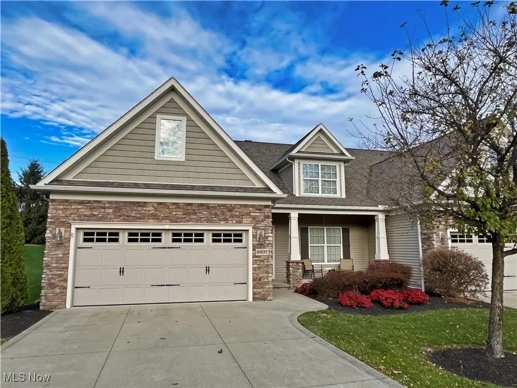 Property Slideshow image 1 of 23 | 8607 alexis dr, Macedonia, OH, 44056