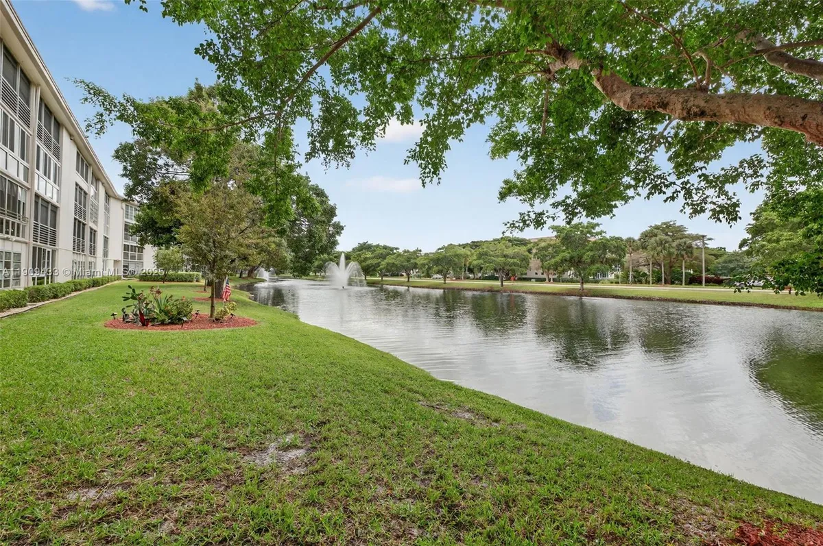 Property Slideshow image 1 of 49 | 2005 granada dr n2, Coconut Creek, FL, 33066