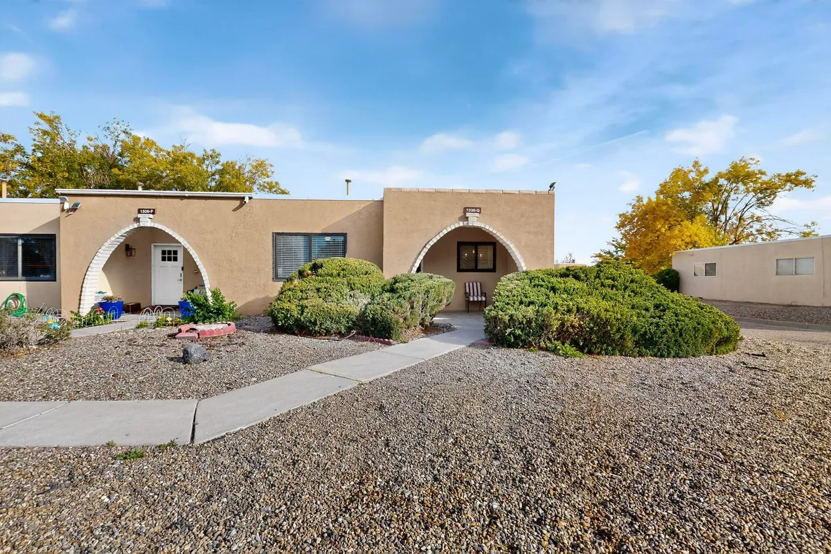 Property Slideshow image 1 of 38 | 1330 grande blvd g, Rio Rancho, NM, 87124
