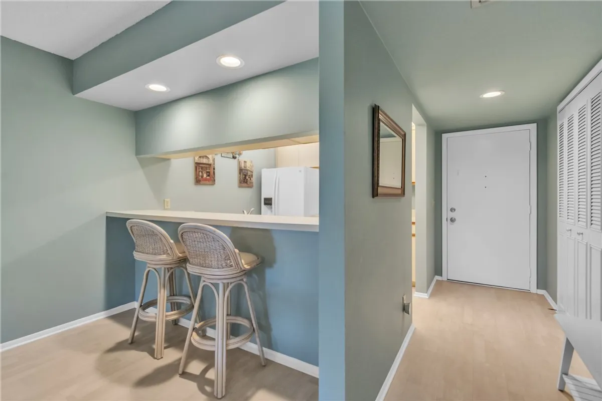 Property Slideshow image 1 of 35 | 29 plantation dr apt 202, Vero Beach, FL, 32966