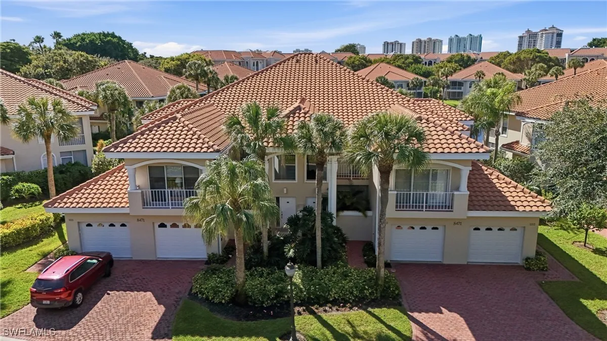 Property Slideshow image 1 of 32 | 8471 abbington cir 1112, Naples, FL, 34108