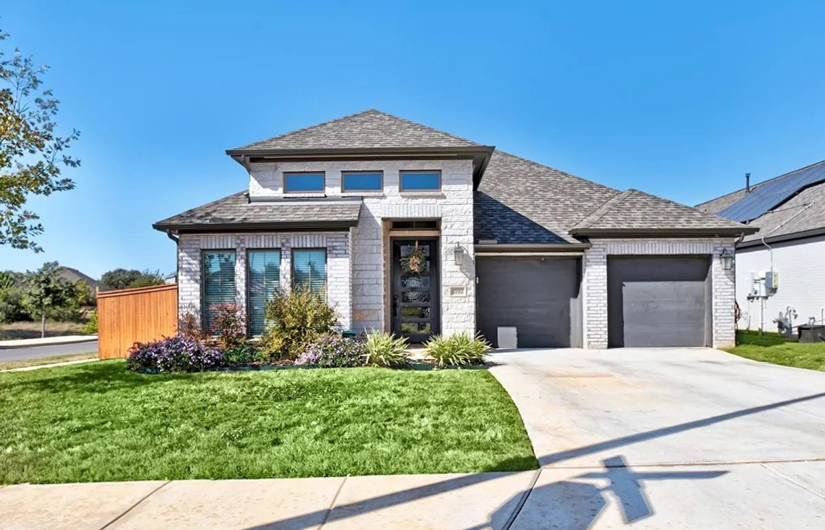 Property Slideshow image 1 of 31 | 2192 august ave, New Braunfels, TX, 78132