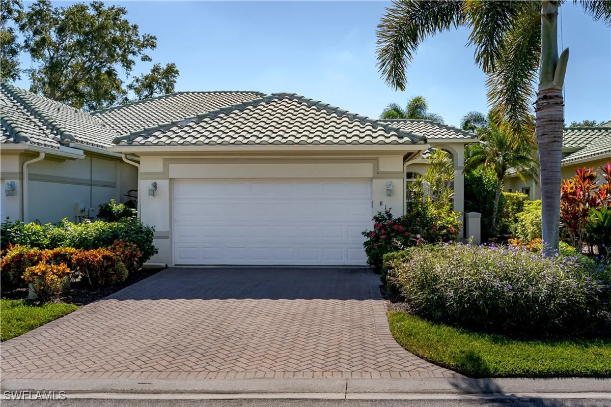 Property Slideshow image 1 of 36 | 817 vistana cir, Naples, FL, 34119