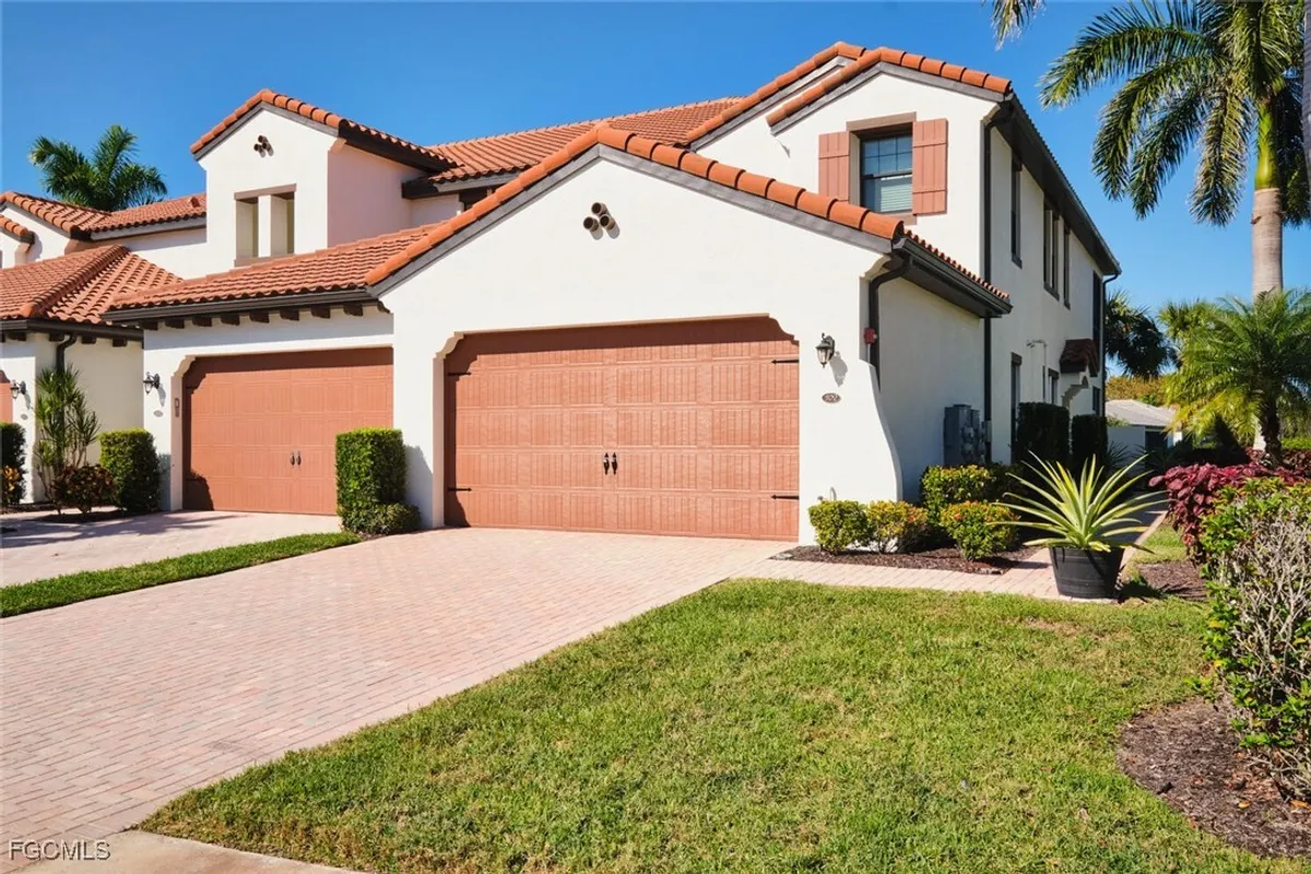 Property Slideshow image 1 of 47 | 11856 arboretum run dr unit 102, Fort Myers, FL, 33913