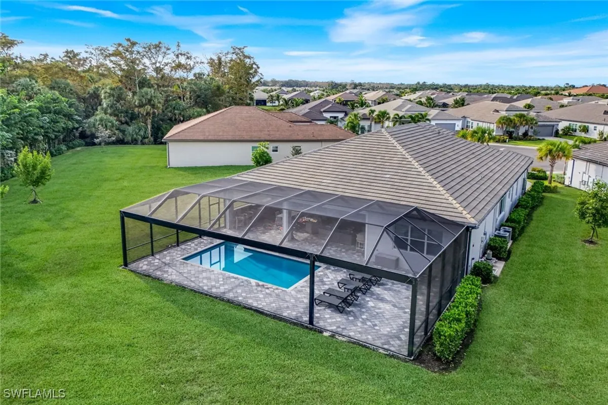 Property Slideshow image 1 of 50 | 12083 azalea way, Naples, FL, 34120