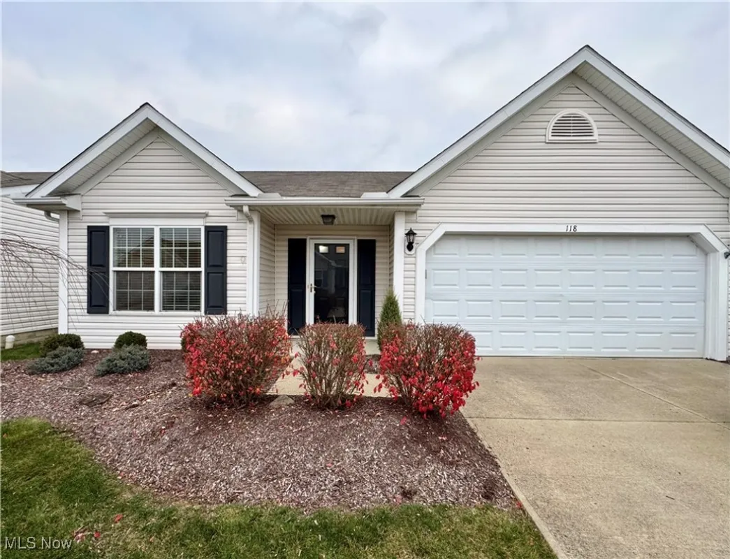 Property Slideshow image 1 of 23 | 118 carrington ct, Elyria, OH, 44035