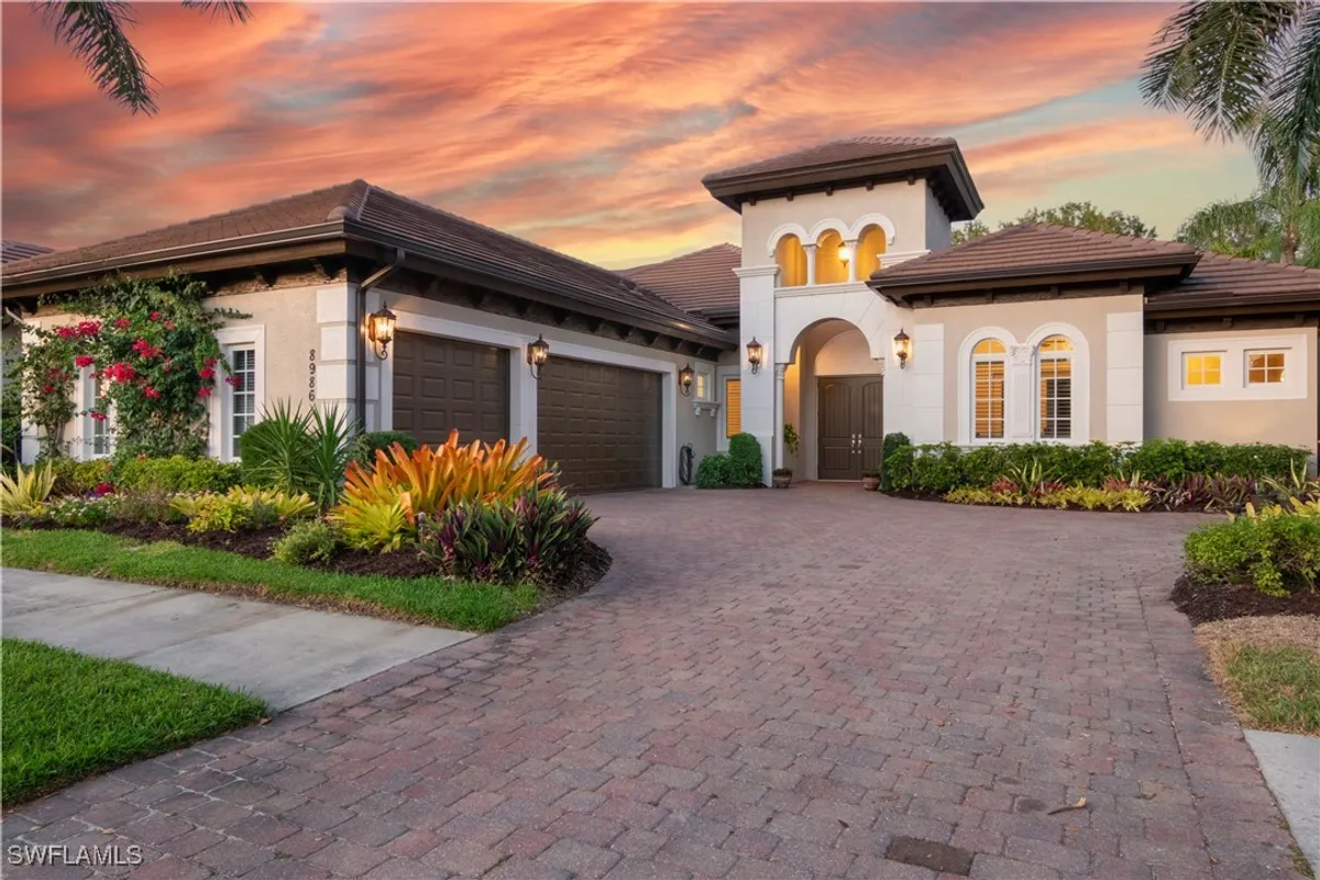 Property Slideshow image 1 of 45 | 8986 shenendoah cir, Naples, FL, 34113