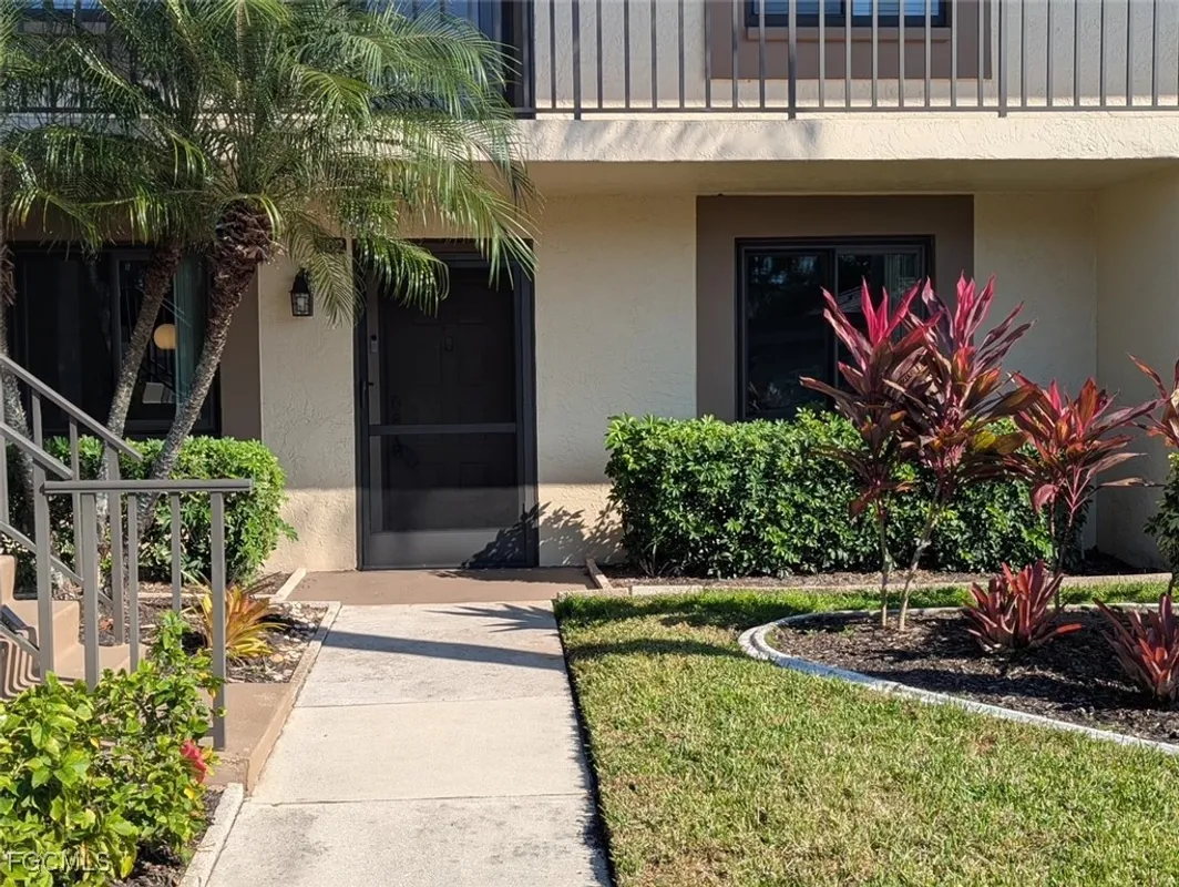 Property Slideshow image 1 of 40 | 13091 cross creek blvd 302, Fort Myers, FL, 33912