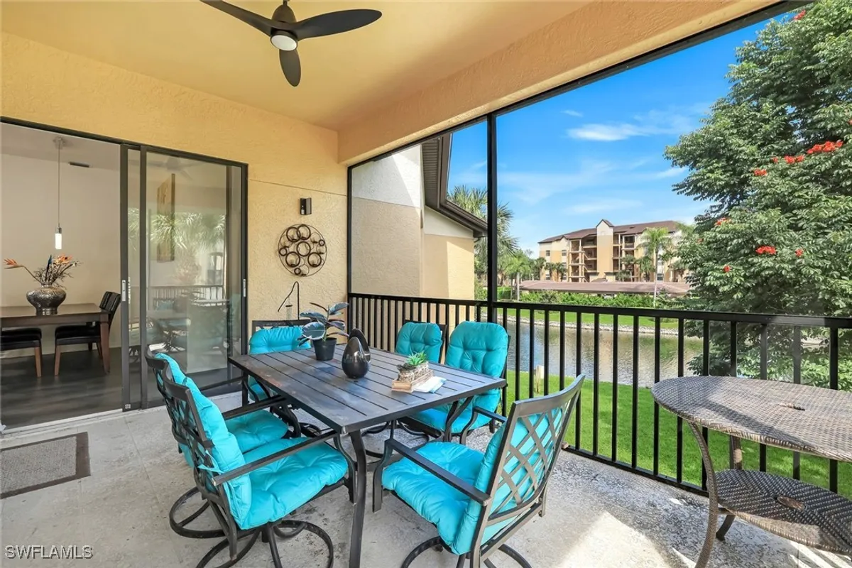 Property Slideshow image 1 of 31 | 178 vintage cir # m202, Naples, FL, 34119