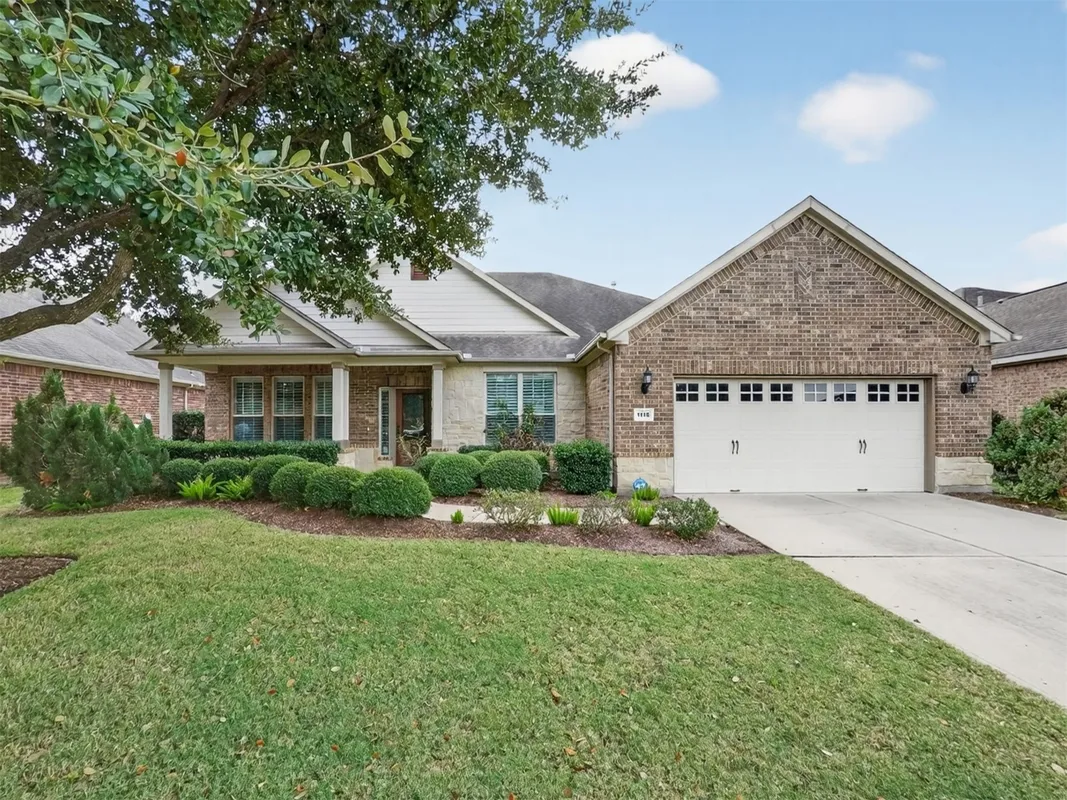 Property Slideshow image 1 of 47 | 1115 majestic oak, Richmond, TX, 77469