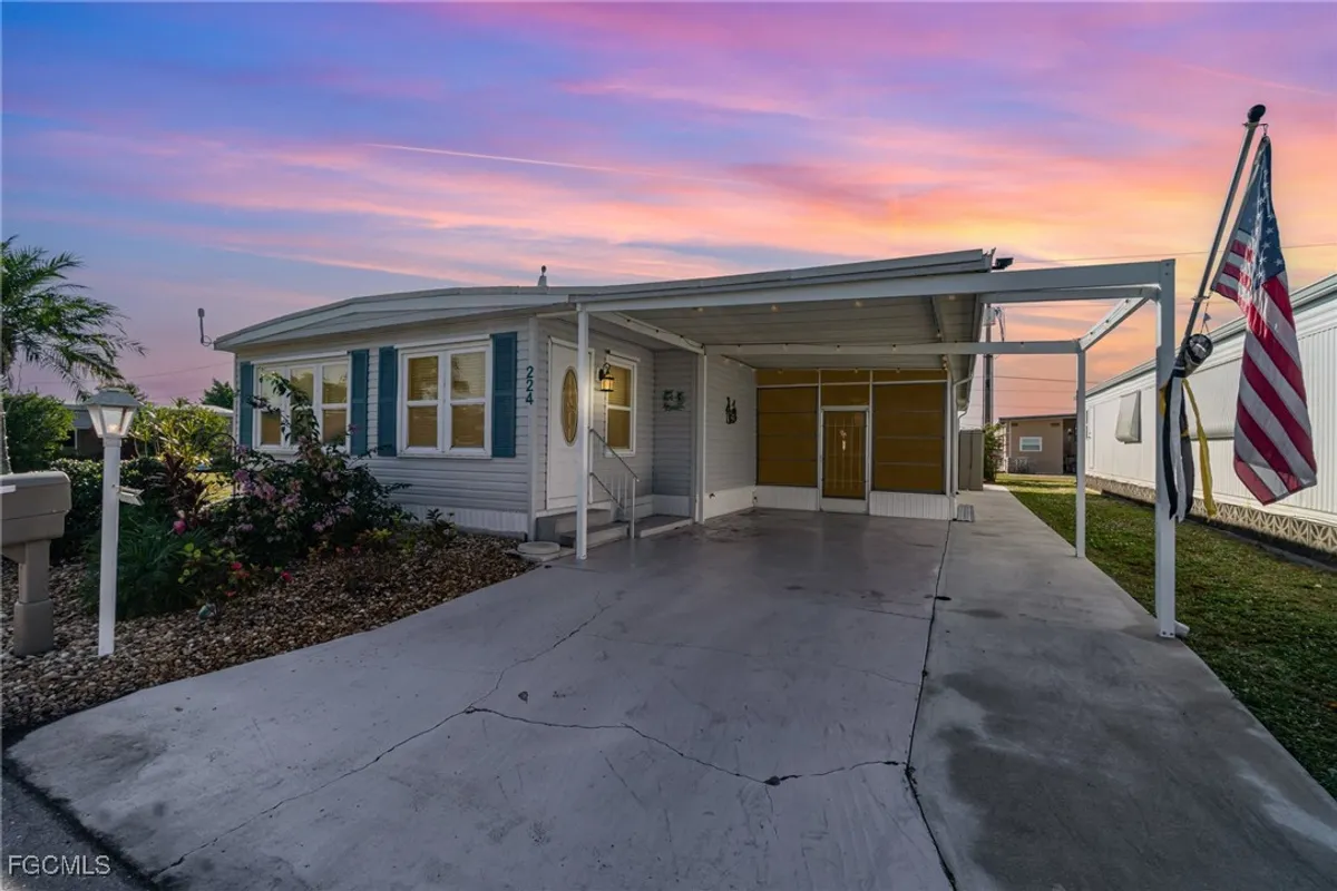 Property Slideshow image 1 of 31 | 5508 colonial rd, North Fort Myers, FL, 33917