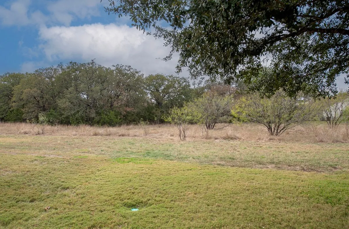 Property Slideshow image 1 of 11 | 510 crockett loop, Georgetown, TX, 78633