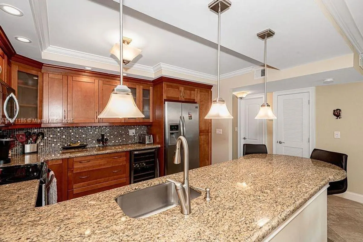 Property Slideshow image 1 of 27 | 4751 nw 21st st 504, Lauderhill, FL, 33313