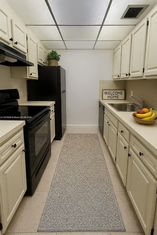 Property Slideshow image 1 of 12 | 300 sw 134th way apt 107e, Pembroke Pines, FL, 33027