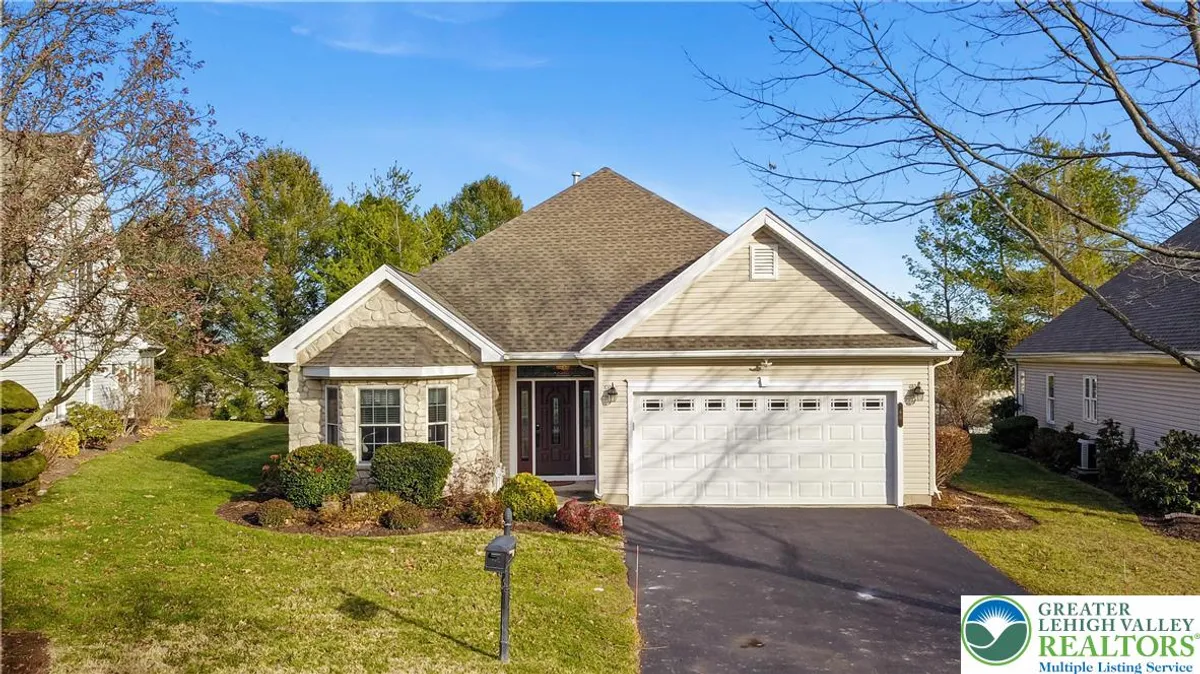 Property Slideshow image 1 of 45 | 60 glenmoor cir n, Palmer Twp, PA, 18045