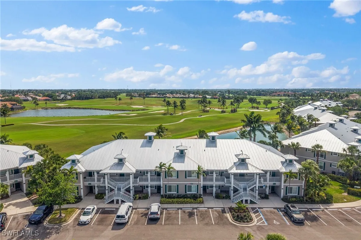 Property Slideshow image 1 of 42 | 7915 mahogany run ln 1126, Naples, FL, 34113