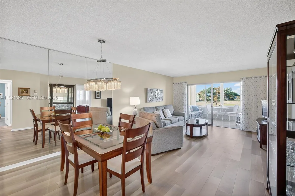 Property Slideshow image 1 of 44 | 7817 golf circle dr 301, Margate, FL, 33063