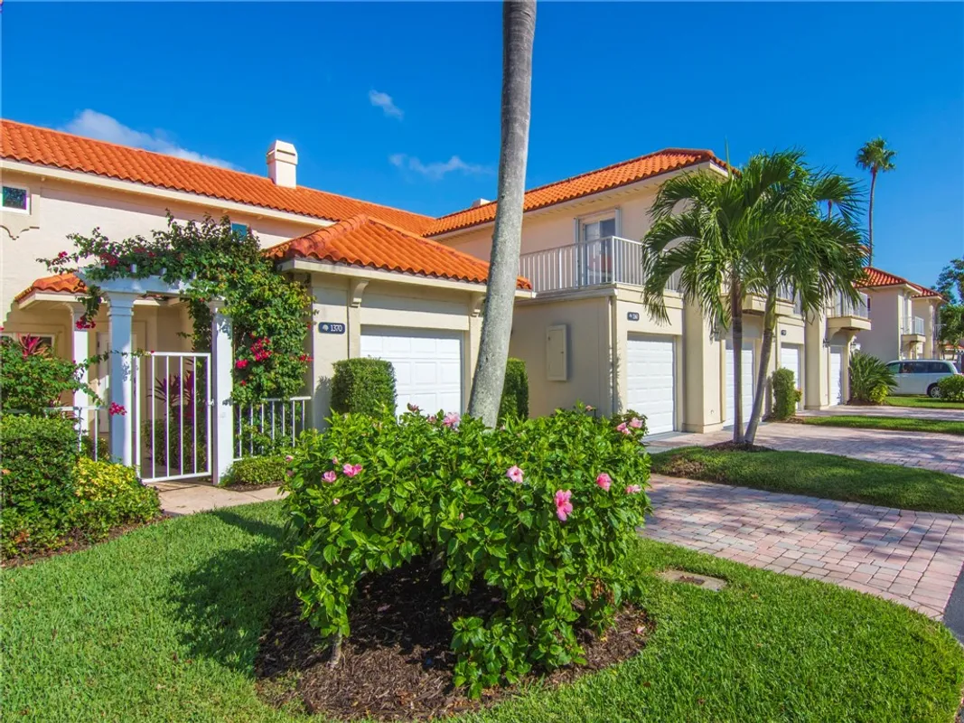 Property Slideshow image 1 of 36 | 1370 n saint davids ln, Vero Beach, FL, 32967