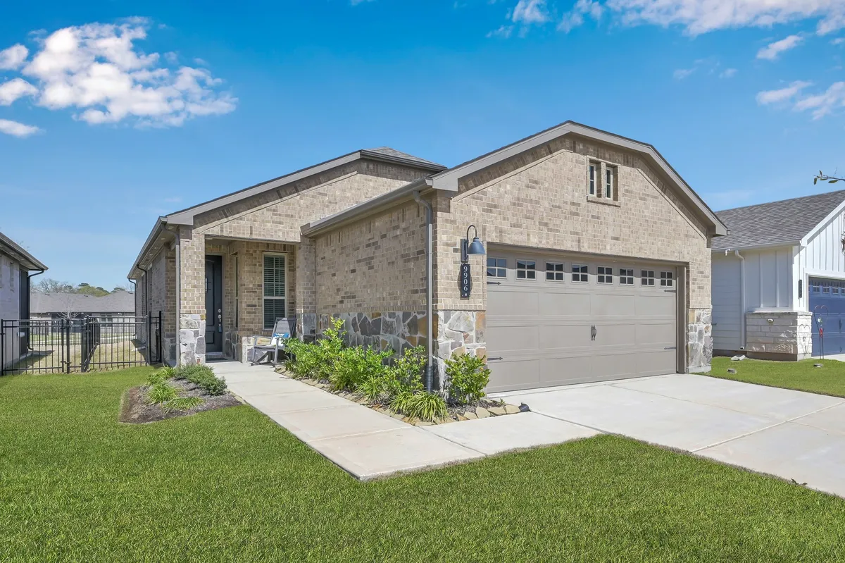 Property Slideshow image 1 of 28 | 9906 monarch landing cv, Willis, TX, 77318