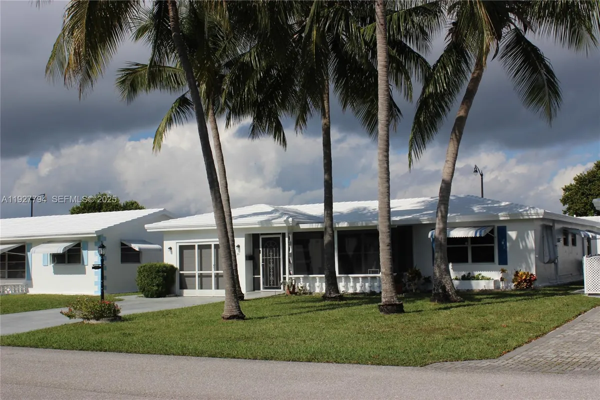 Property Slideshow image 1 of 42 | 231 leisure blvd, Pompano Beach, FL, 33064