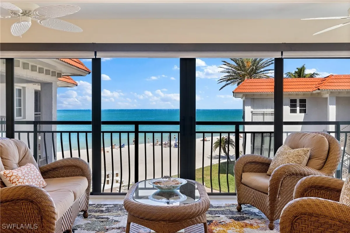 Property Slideshow image 1 of 34 | 3333 gulf shore blvd 4, Naples, FL, 34103