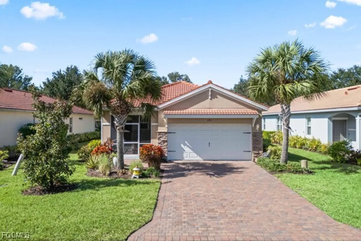 Property Slideshow image 1 of 41 | 2197 summersweet dr, Alva, FL, 33920