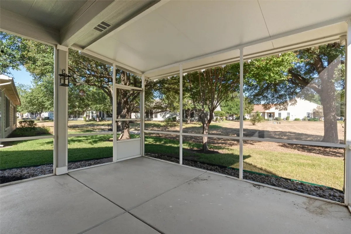 Property Slideshow image 1 of 31 | 337 portsmouth dr, Georgetown, TX, 78633