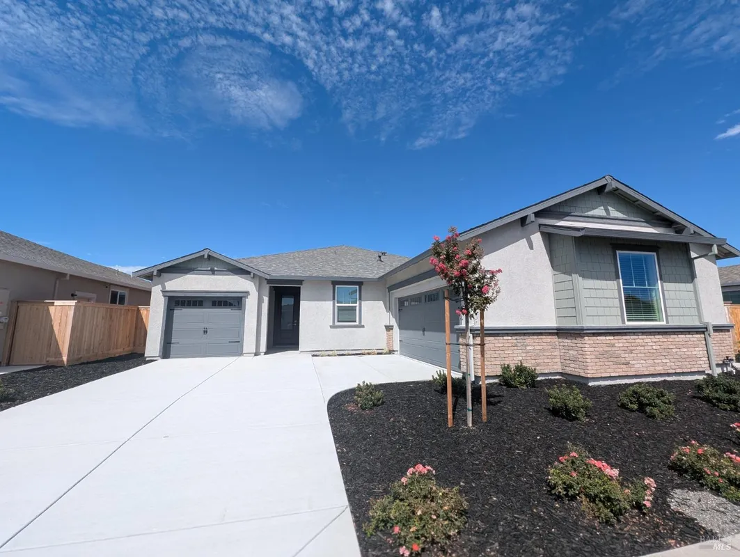 Property Slideshow image 1 of 26 | 2121 rustic oak ln, Rio Vista, CA, 94571