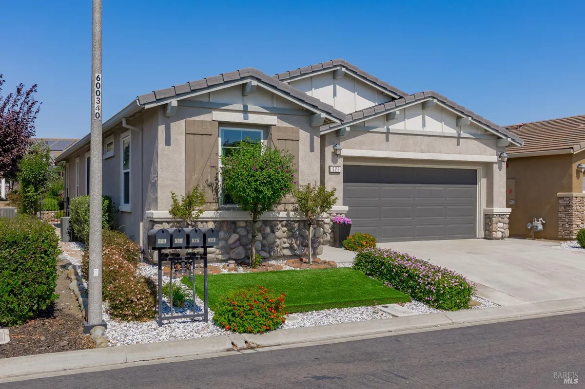 Property Slideshow image 1 of 45 | 525 eagle dr, Rio Vista, CA, 94571