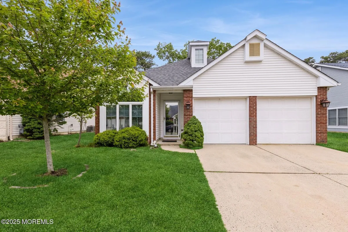 Property Slideshow image 1 of 25 | 1640 goldspire rd, Toms River, NJ, 08755