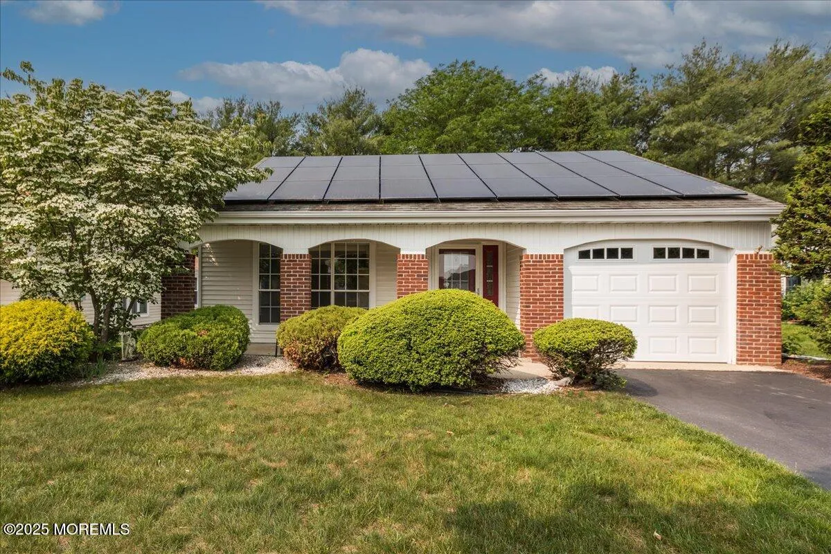 Property Slideshow image 1 of 69 | 41 tarworth ter, Manchester, NJ, 08759