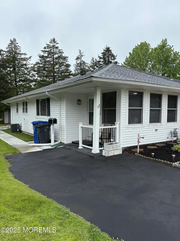 Property Slideshow image 1 of 20 | 2211 yorktowne blvd, Toms River, NJ, 08753