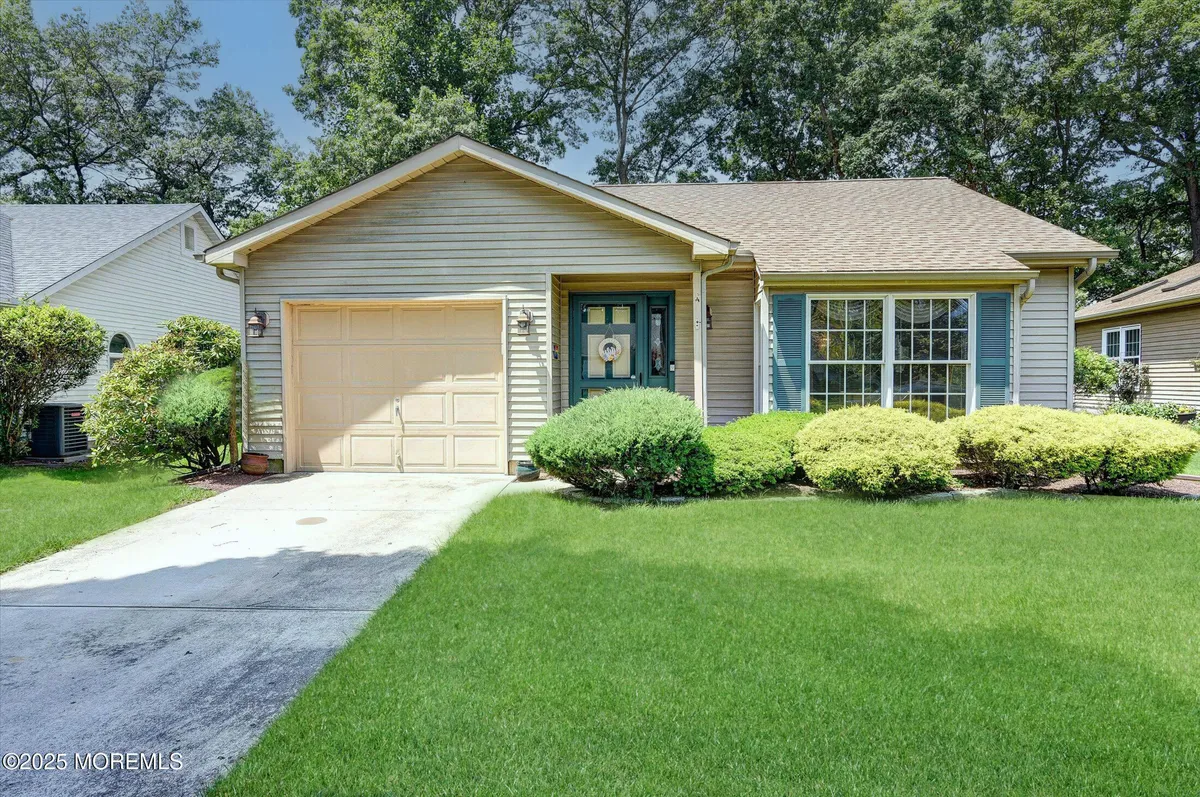 Property Slideshow image 1 of 42 | 1541 alpen ln, Toms River, NJ, 08755