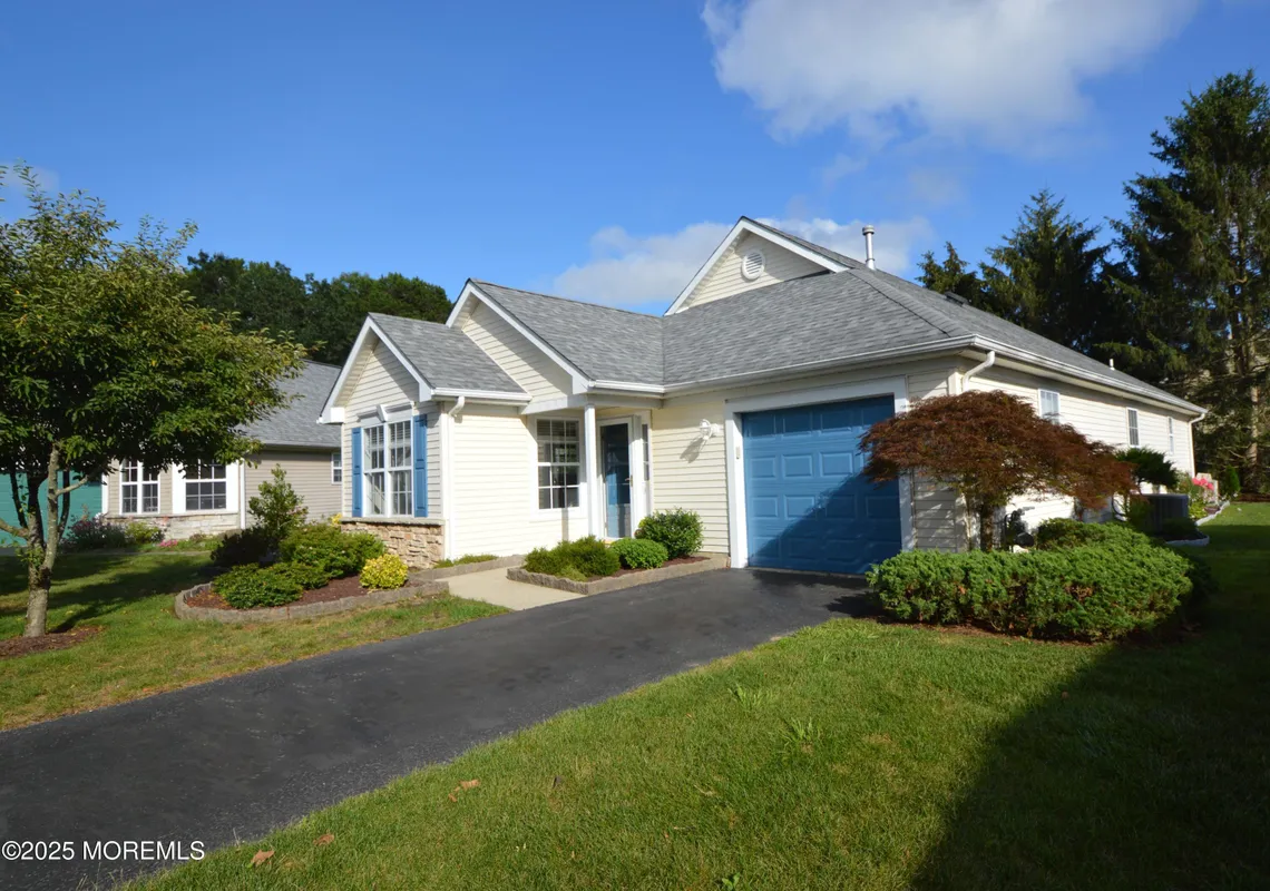 Property Slideshow image 1 of 52 | 3229 flagstone ct, Toms River, NJ, 08755