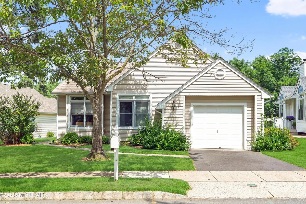 Property Slideshow image 1 of 48 | 12 springlawn dr, Lakewood, NJ, 08701