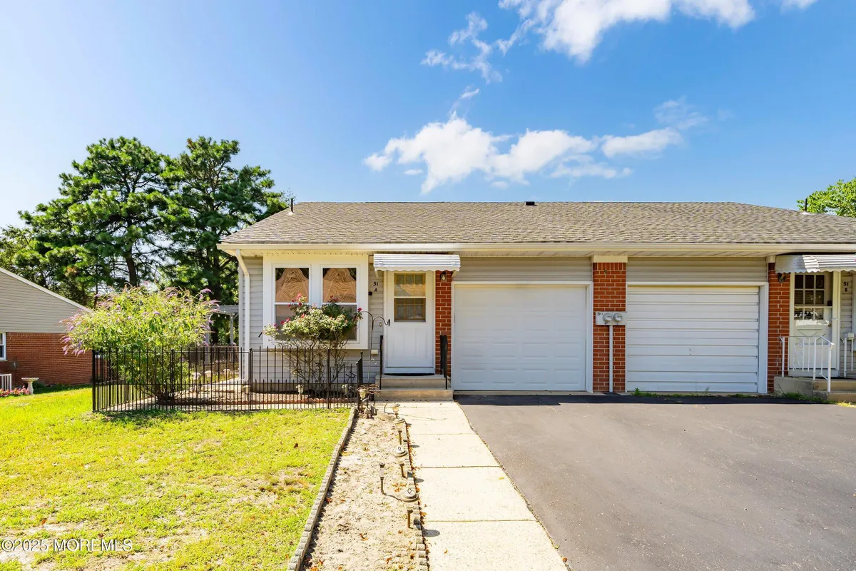 Property Slideshow image 1 of 12 | 51a hudson pkwy, Whiting, NJ, 08759